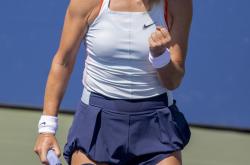 阿扎伦卡在德国队比赛中败北，战术调整引发热议！的简单介绍