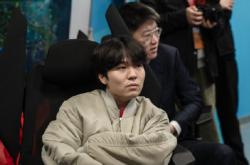 Rookie回归赛场，爆冷首场状态亮眼，FPX观众沸腾！的简单介绍